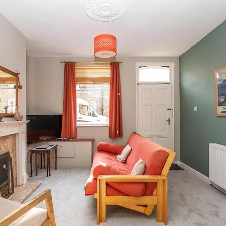 Holiday home Cosy & Victorian House - Pass The Keys York