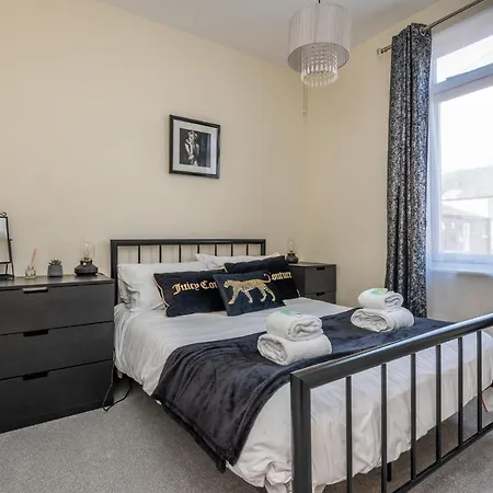 Feriehus Lockwood St Cosy Victorian House In With Parking Pass The Keys *