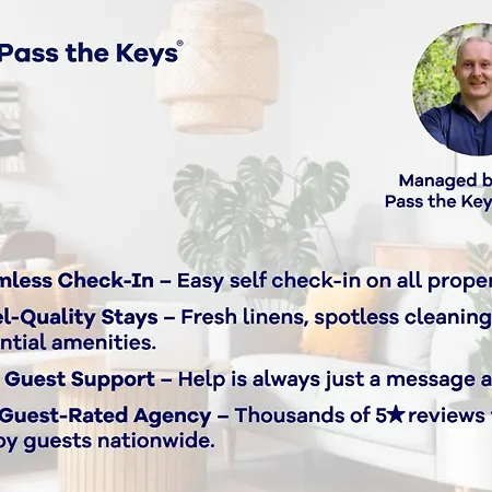 Lockwood St Cosy Victorian House In With Parking Pass The Keys Holiday home York